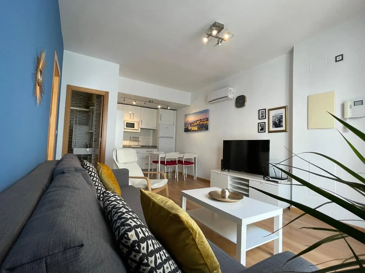 Amazing Apartment In The Heart Of Malaga Pool & Free Parking Spanje