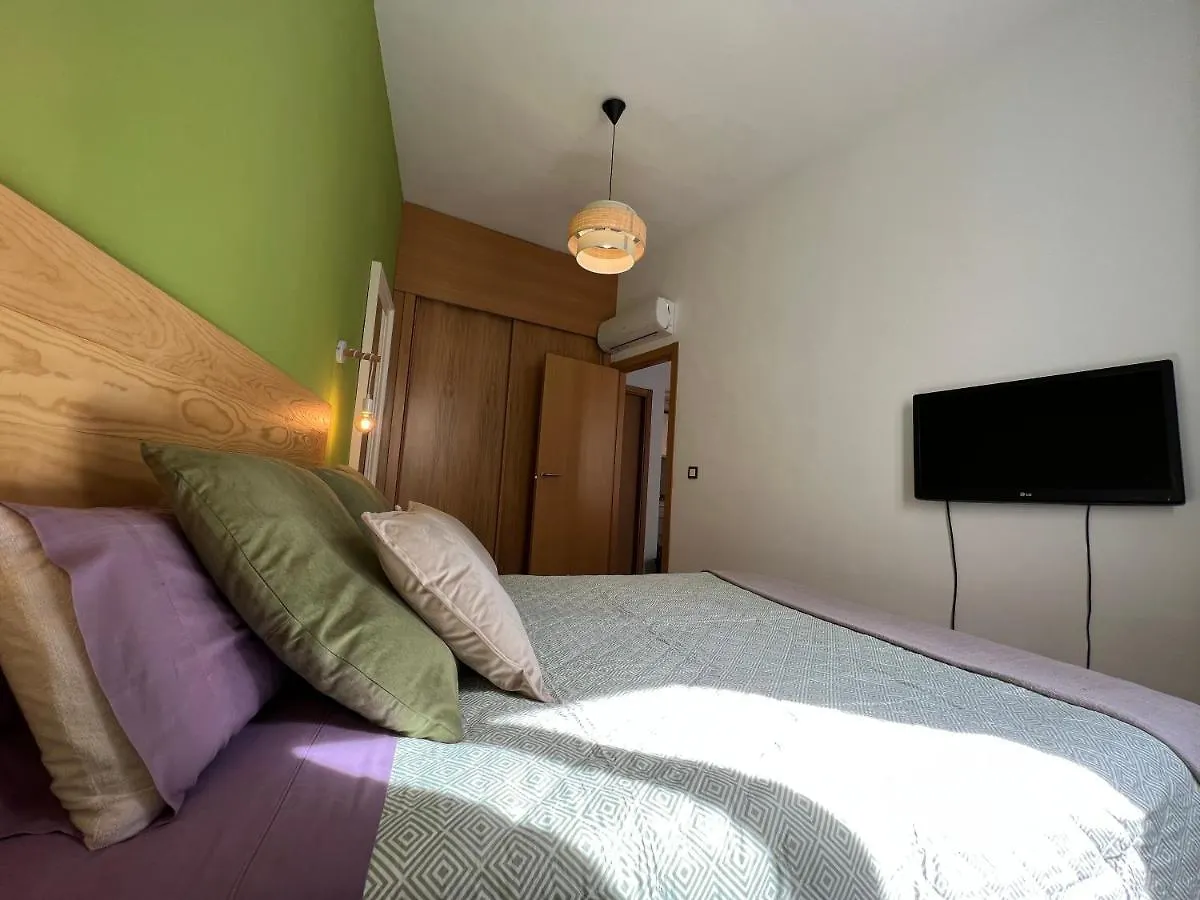 Amazing Apartment In The Heart Of Malaga Pool & Free Parking